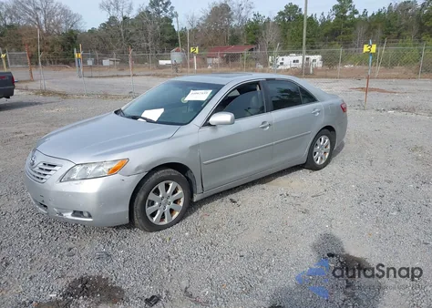 2009 Toyota Camry Xle V6 z USA, uszkodzony, nr VIN 4T1BK46KX9U592687